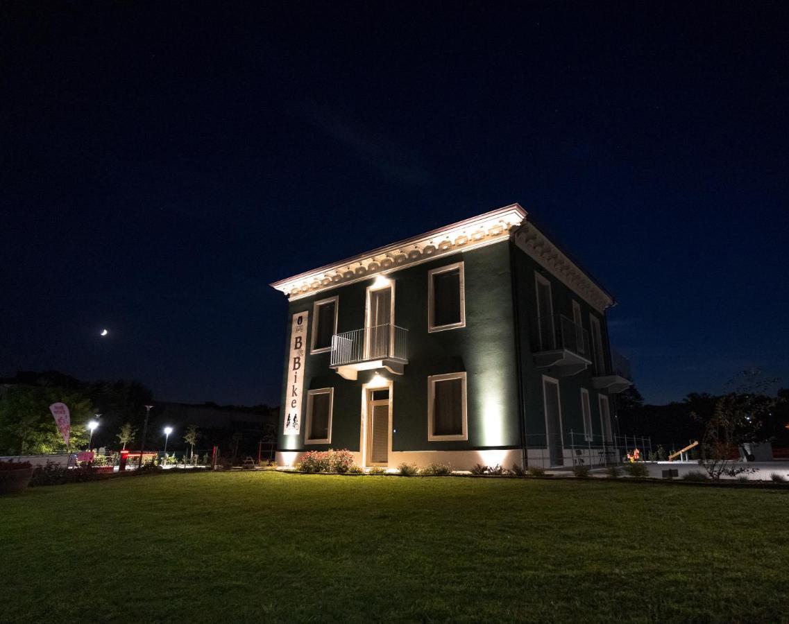 B & Bike Di Ristorante Italia Mombello Monferrato ภายนอก รูปภาพ